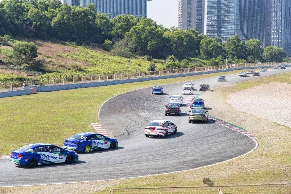 包含柬埔寨强队强势登顶，晋级冲线的词条