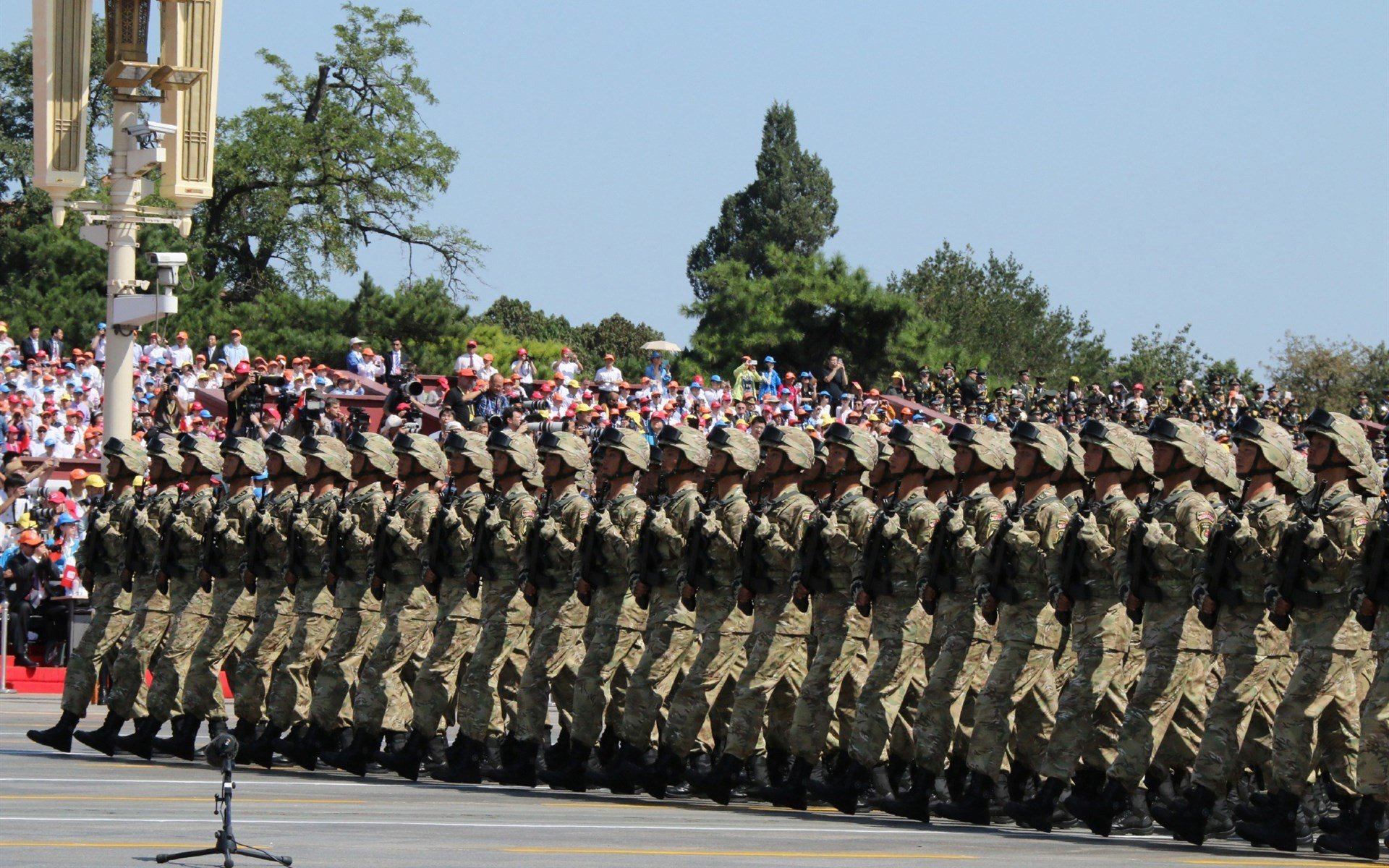 横跨大洋的冰与火之歌,范弗利特关键战手刃鹈鹕,新疆战术完胜震四方