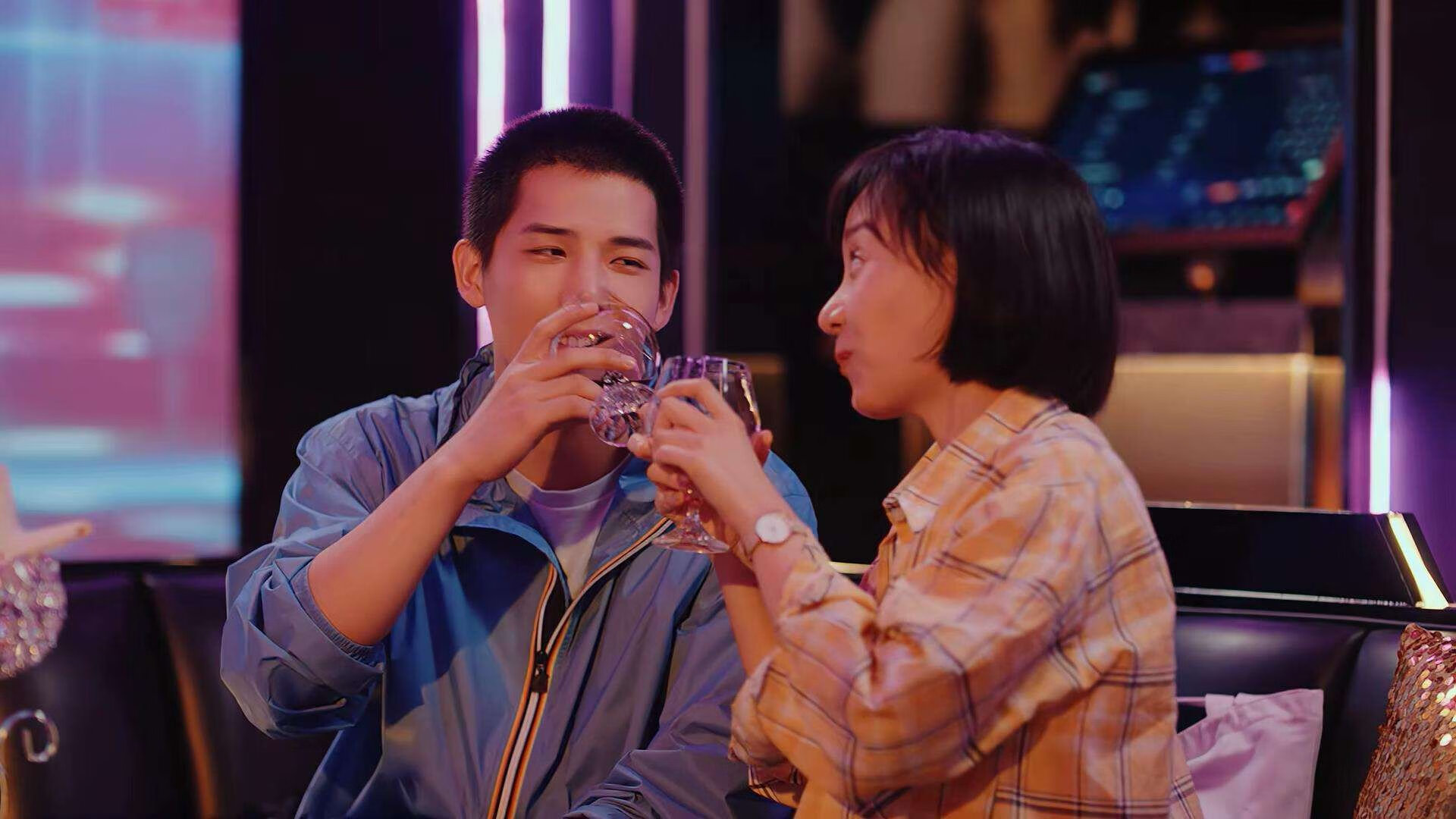 浓眉天神下凡!借尼克斯之躯绝杀勇士,这记压哨球改写命运