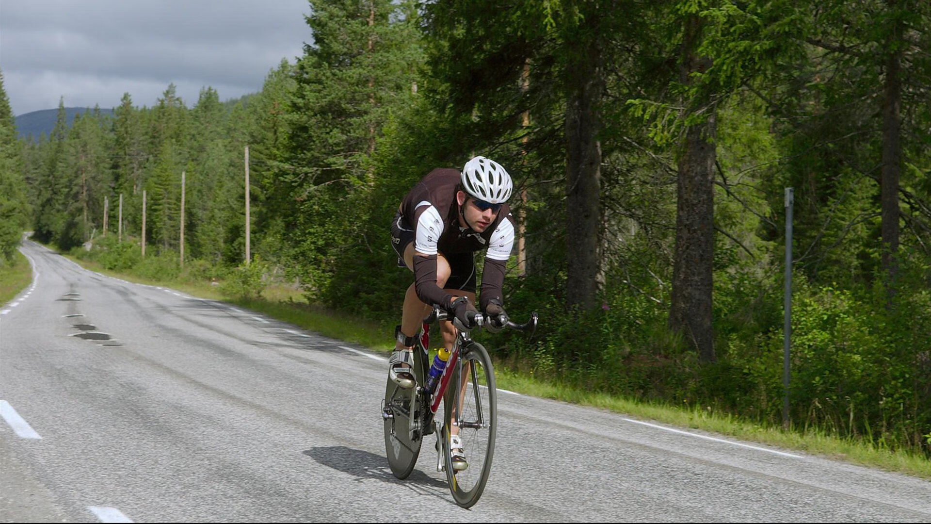雷火电竞主播-1毫米的绝杀，3秒钟的接管